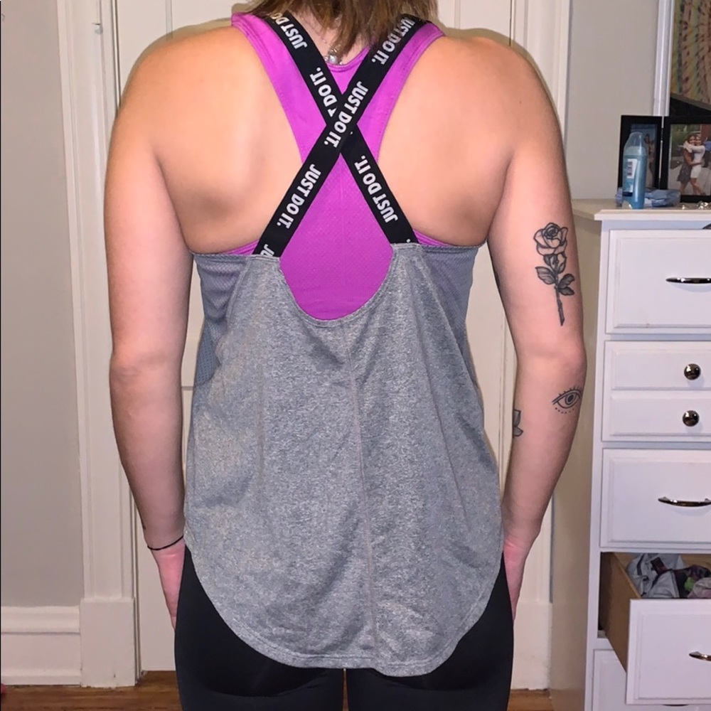 Nike sports top